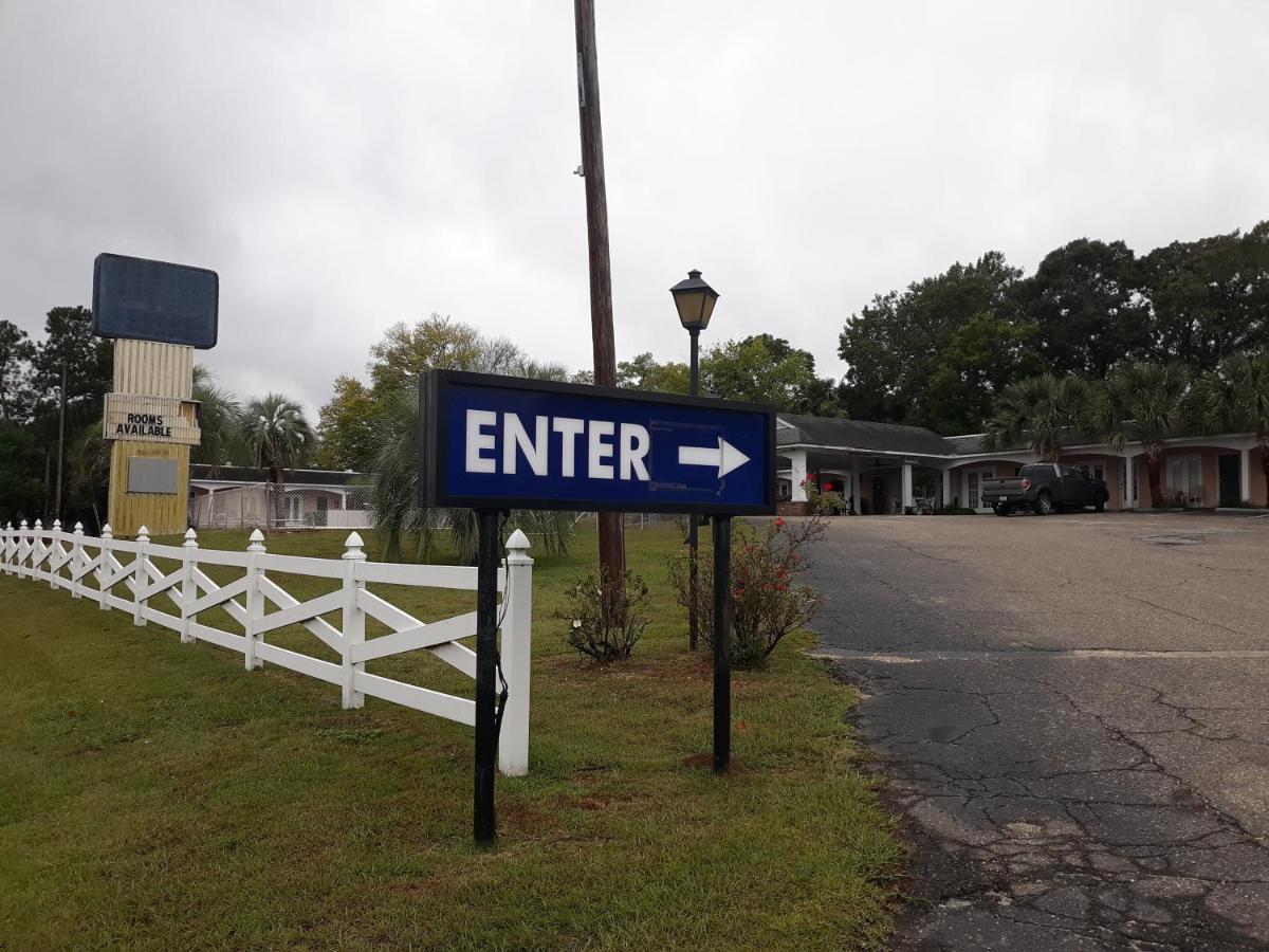 Lake Marion Inn Santee Exteriér fotografie